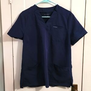 Jaanuu scrub shirt and pants
